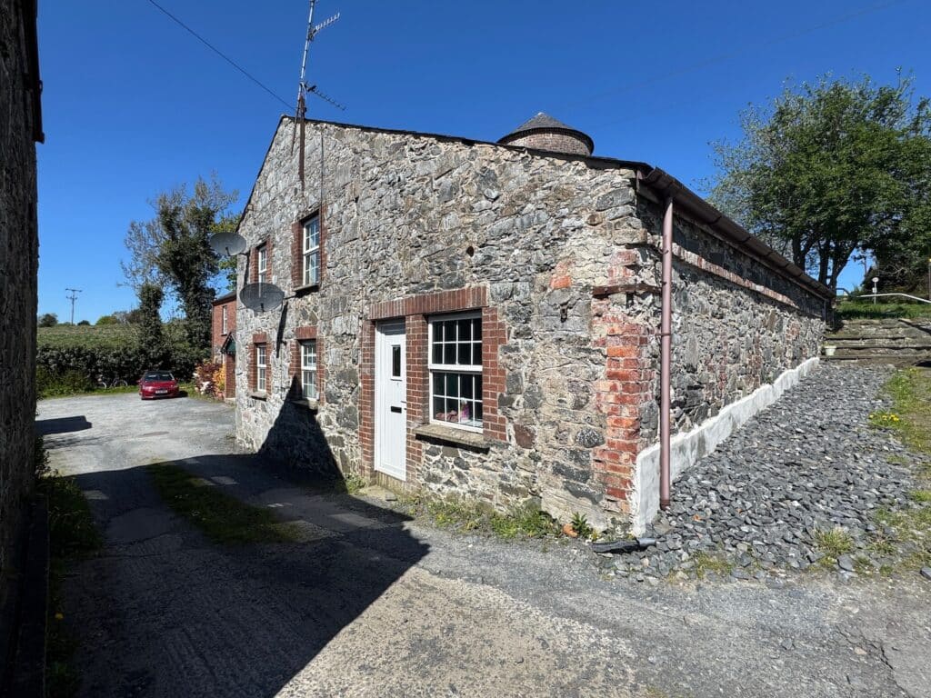 1 Ballydown Court