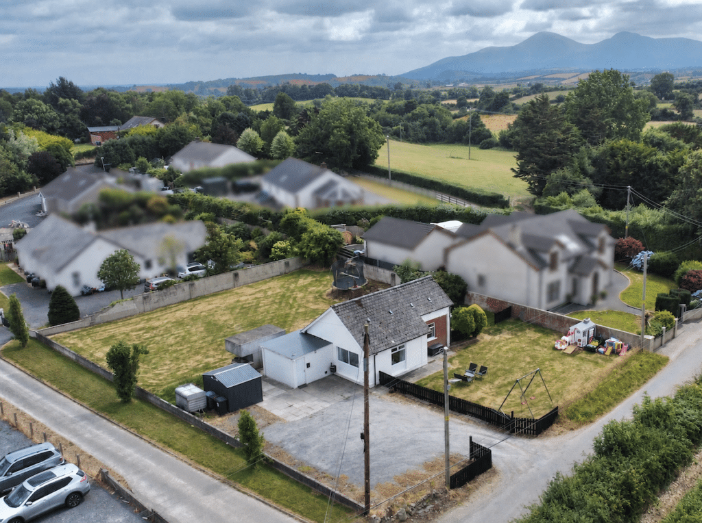 10 Manse Road