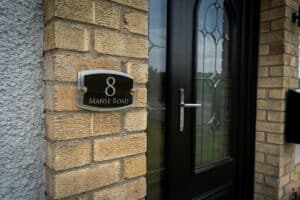 8 Manse Road