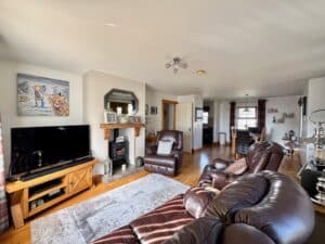 1 Moorfield