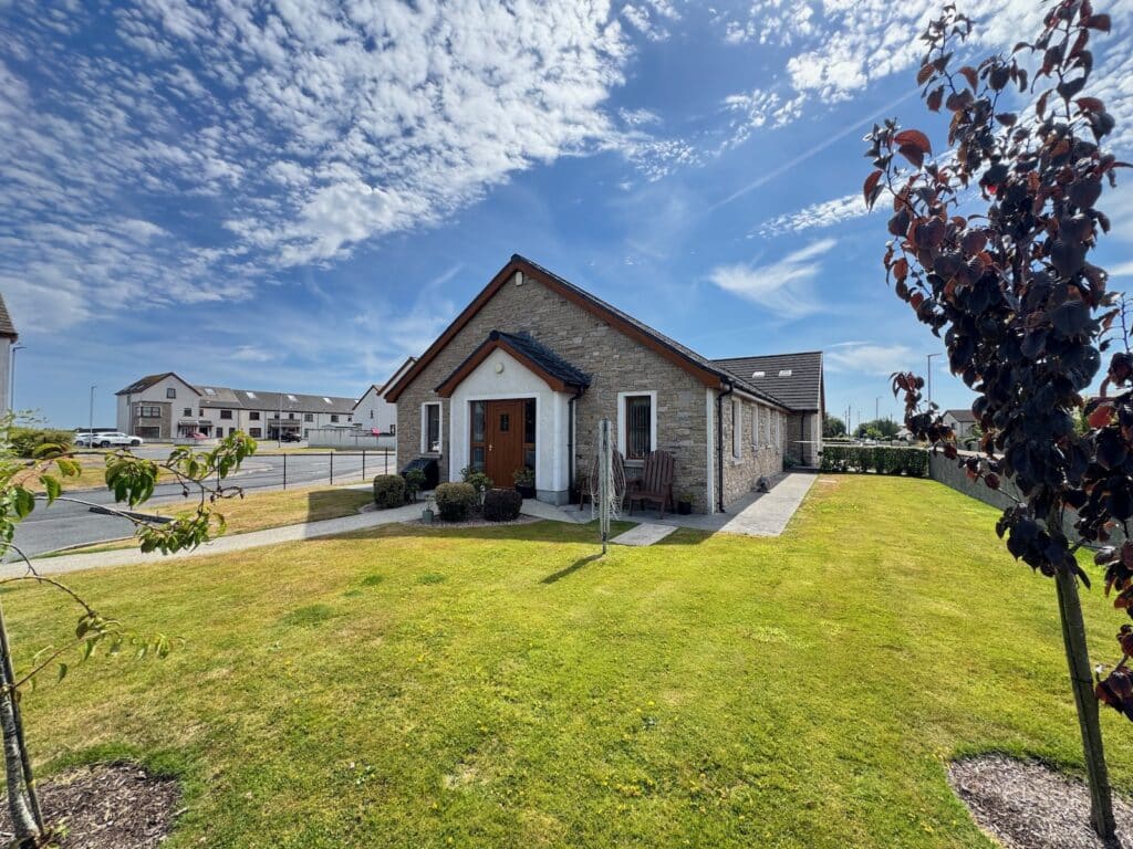 1 Moorfield